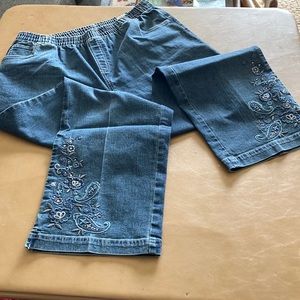 ERIKA Jeans w/Elastic Waistband, Embroidered Design on Legs